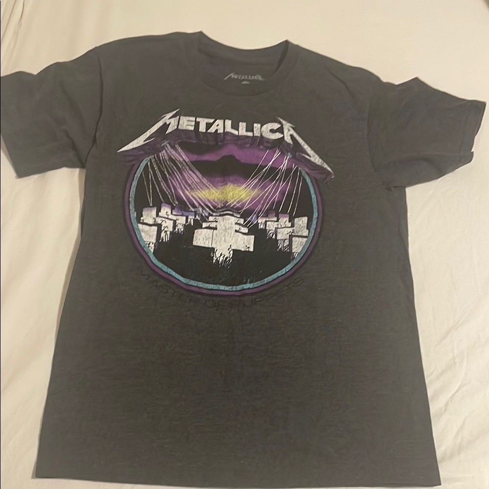 Metallica Graphic T-Shirt in Gray